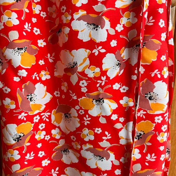 NWT & Other Stories Red Floral Wrap Dress Size 12 Nordstrom - Picture 6 of 7